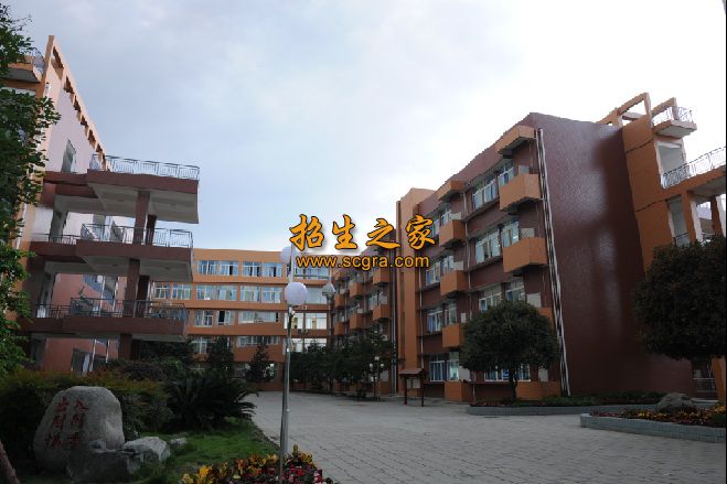 四川省温江中学教学楼
