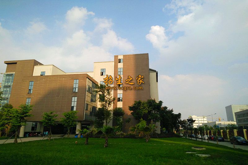 四川省志翔职业技术学校教学楼