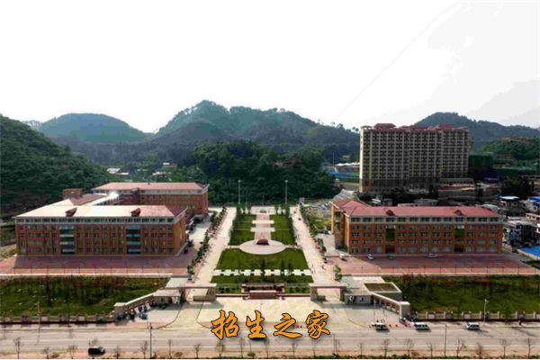 贵州护理职业技术学院(中职部）学校风貌