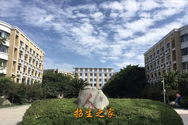 四川天府新区华阳中学华阳中学环境