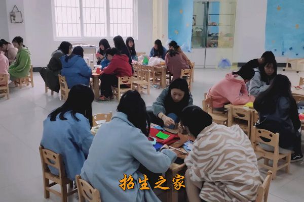 成都艺术职业大学相册图集