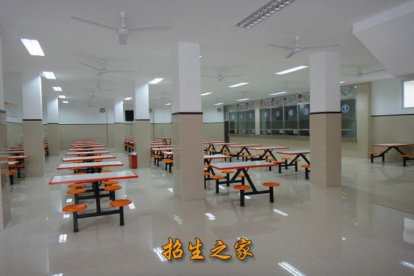 重庆市建筑高级技工学校相册图集