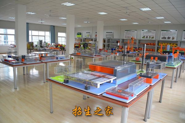 重庆市建筑高级技工学校相册图集