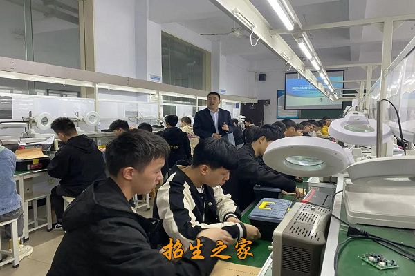 重庆市武隆区职业教育中心相册图集
