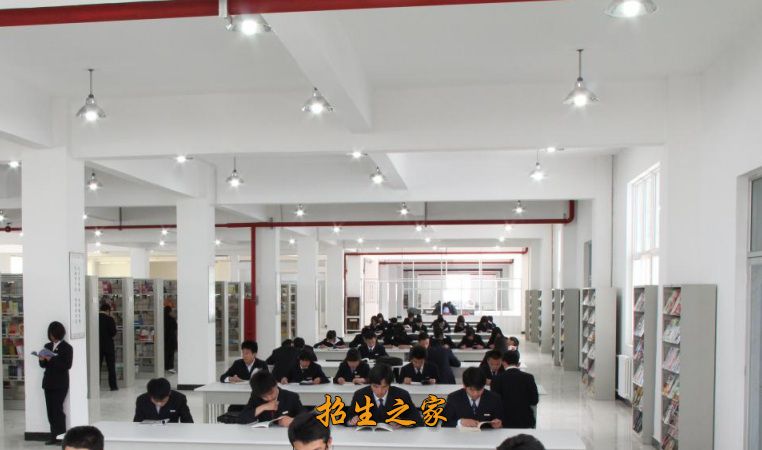 陕西航天技师学院相册图集