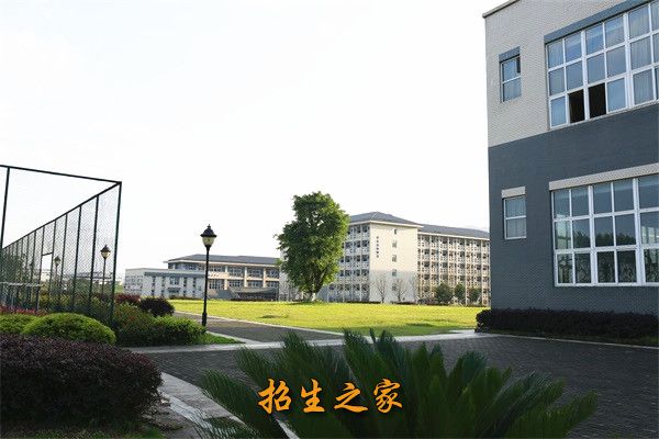 重庆市城市建设高级技工学校相册图集