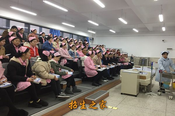 重庆市护士学校相册图集