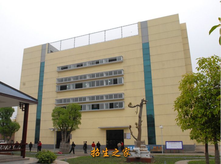 湖北省工业自动化技师学院（石首高级技工学校）相册图集