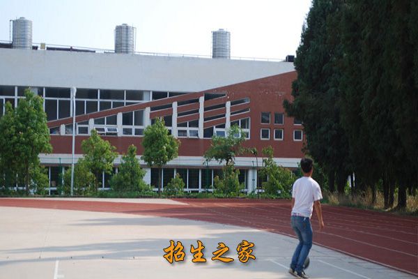 云南新西南技工学校相册图集