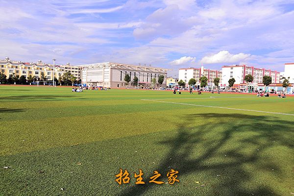 曲靖市麒麟职业技术学校相册图集