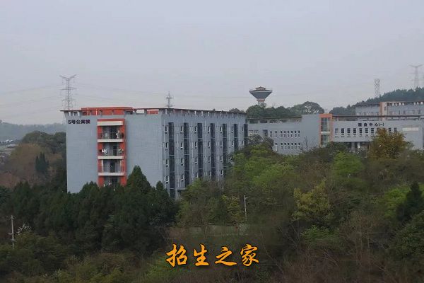 德阳通用电子科技学校相册图集