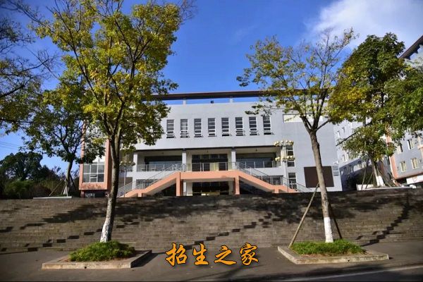 德阳通用电子科技学校相册图集