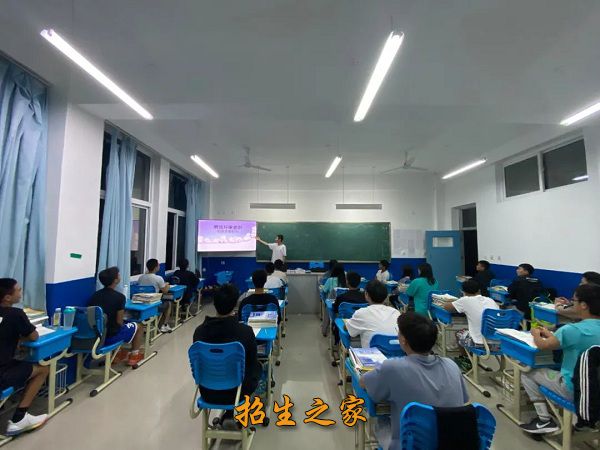 四川省平武县职业高级中学相册图集