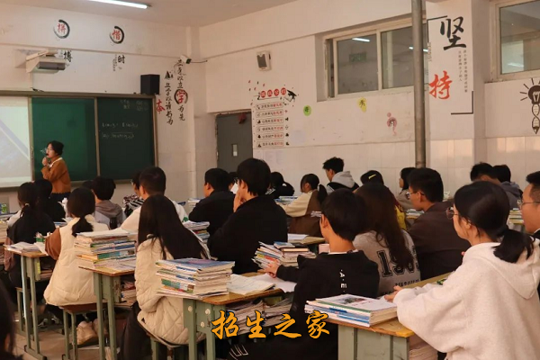 广元工程技工学校相册图集