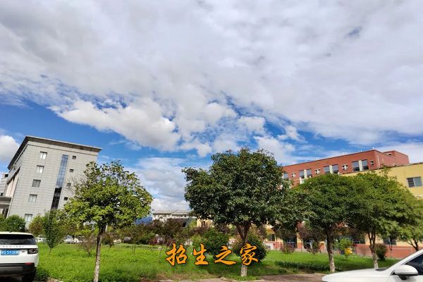 广元市昭化区职业高级中学相册图集