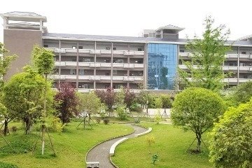 南充交通技工学校