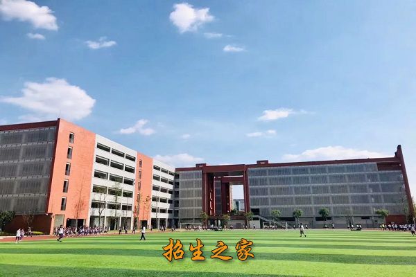 雅安航空工业联合技工学校相册图集