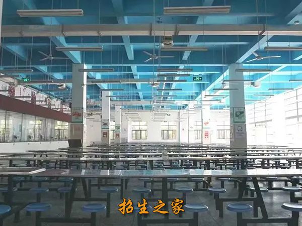 食堂