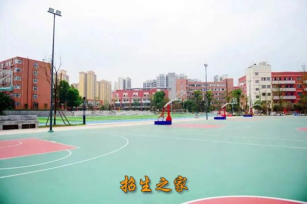 成都市实验中学运动场