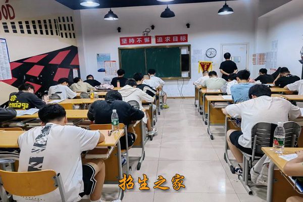 成都新亚致成教育单招培训学校相册图集