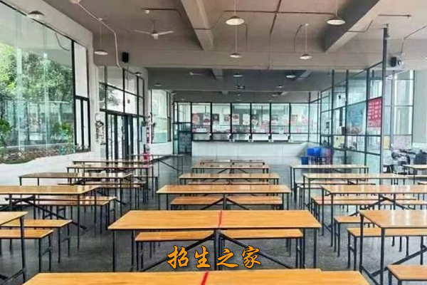 成都新亚致成教育单招培训学校相册图集