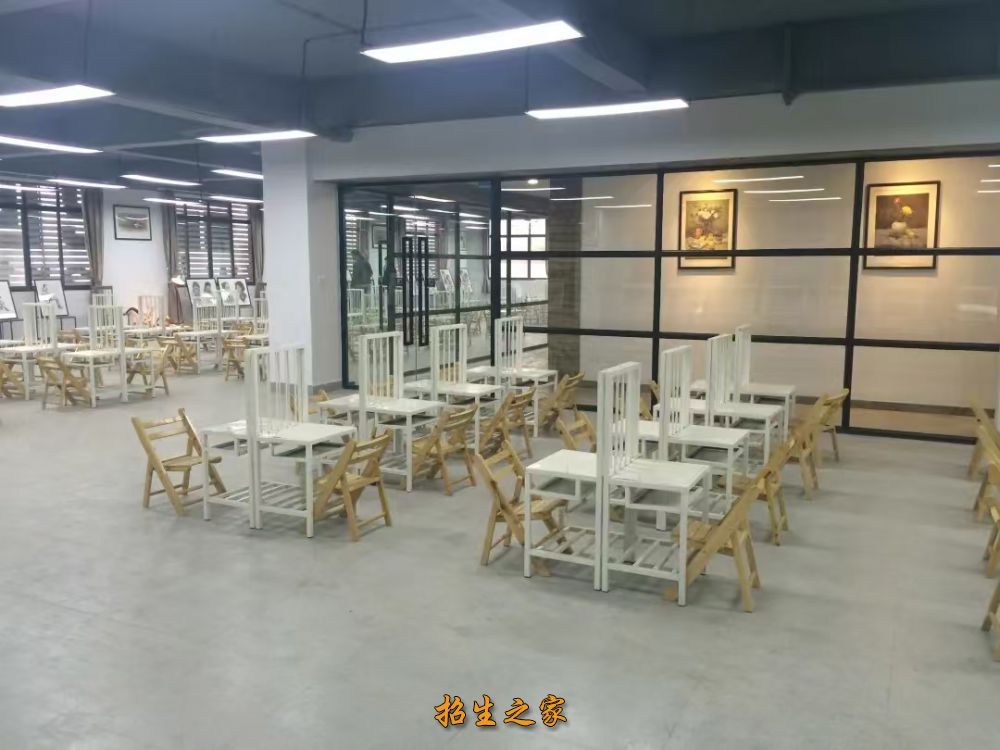 成都红土地画室校园环境