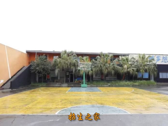 四川舞妍艺考校园环境