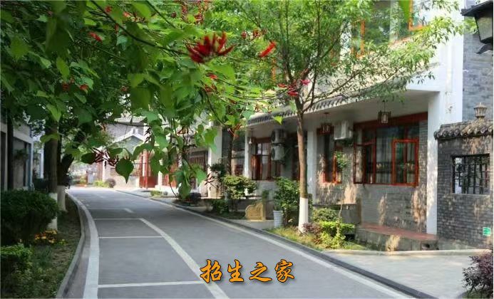 成都易森画室学校环境