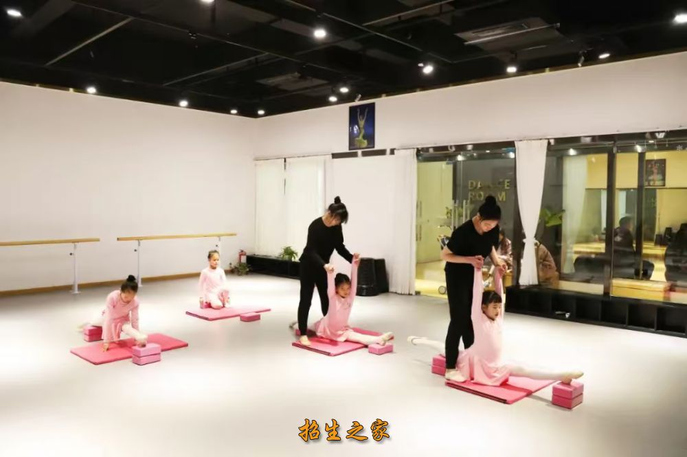 思乐艺术教育相册图集