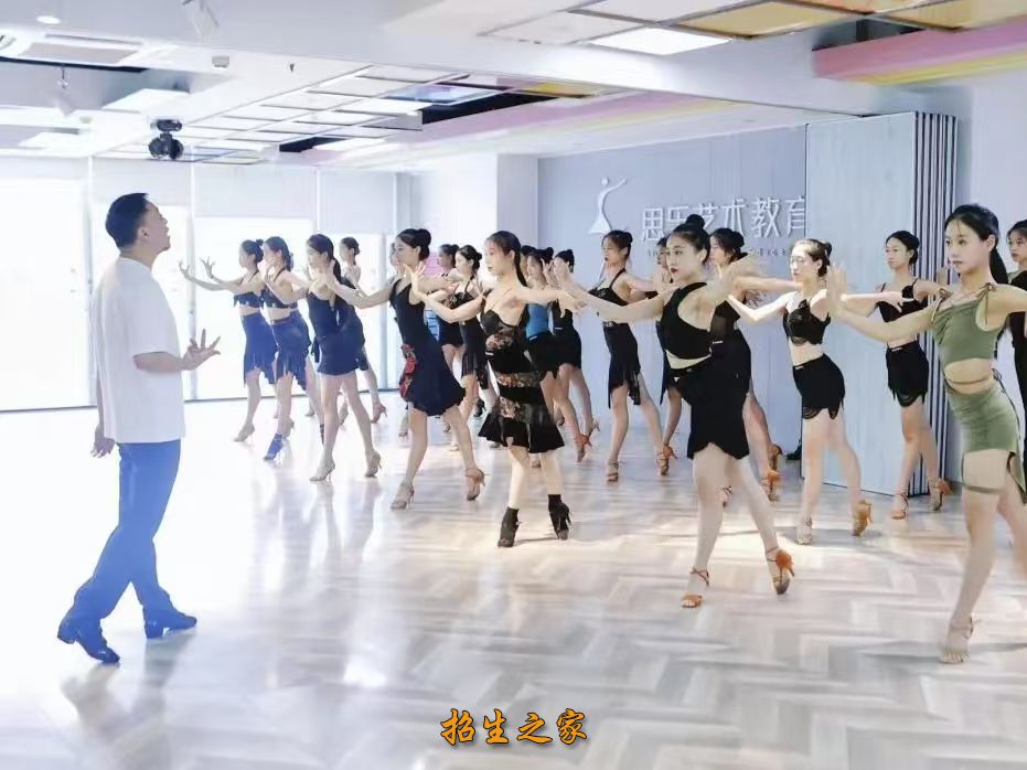 思乐艺术教育相册图集