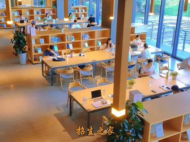 四川中公教育 · 中公单招培训学校相册图集
