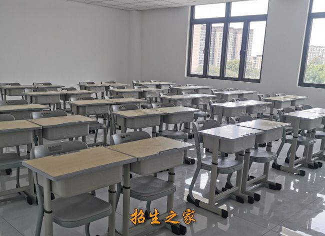 成都大河融创单招集训郫都校区相册图集